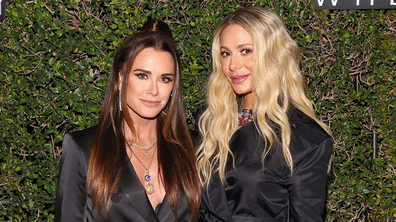 Kyle Richards e Dorit Kemsley no evento da Agência