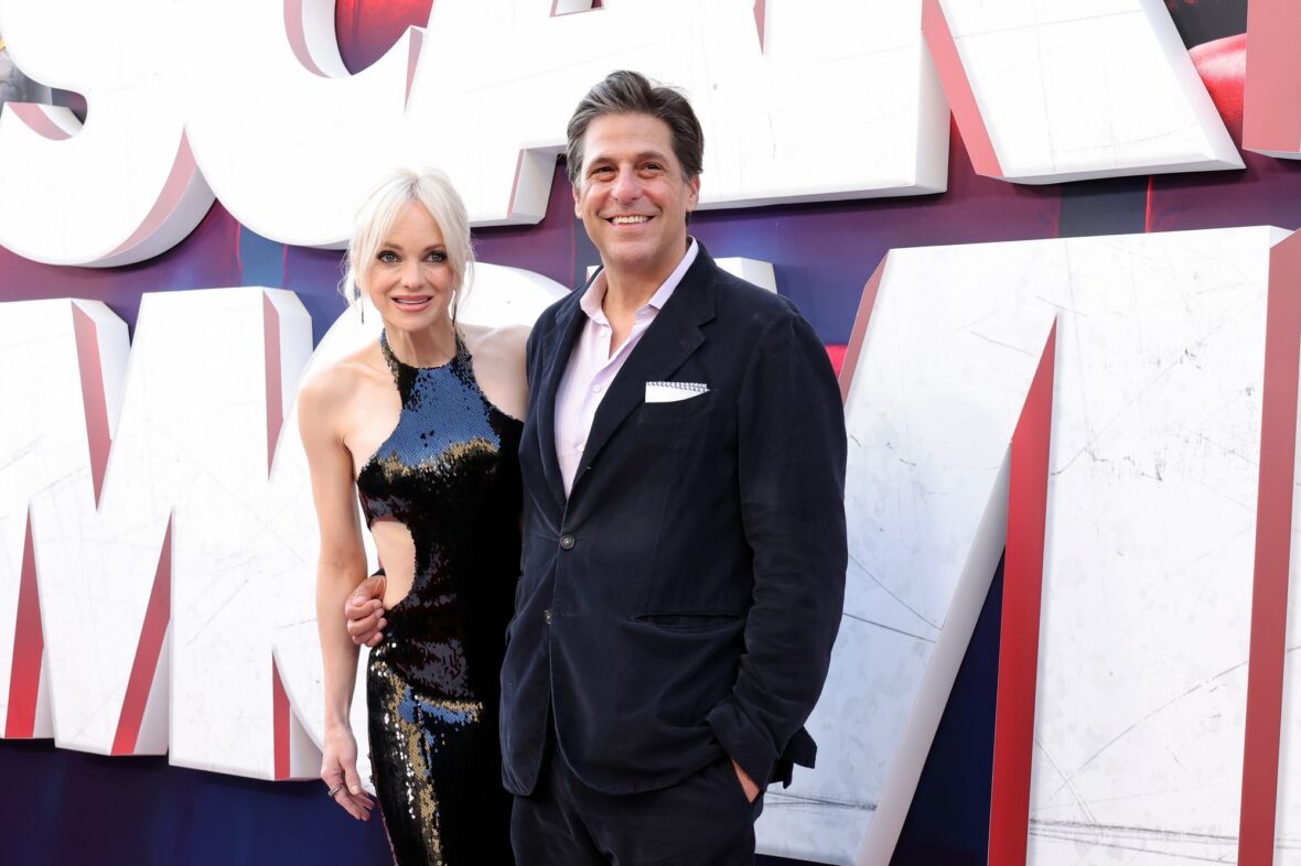 Celebridades comparecem 
