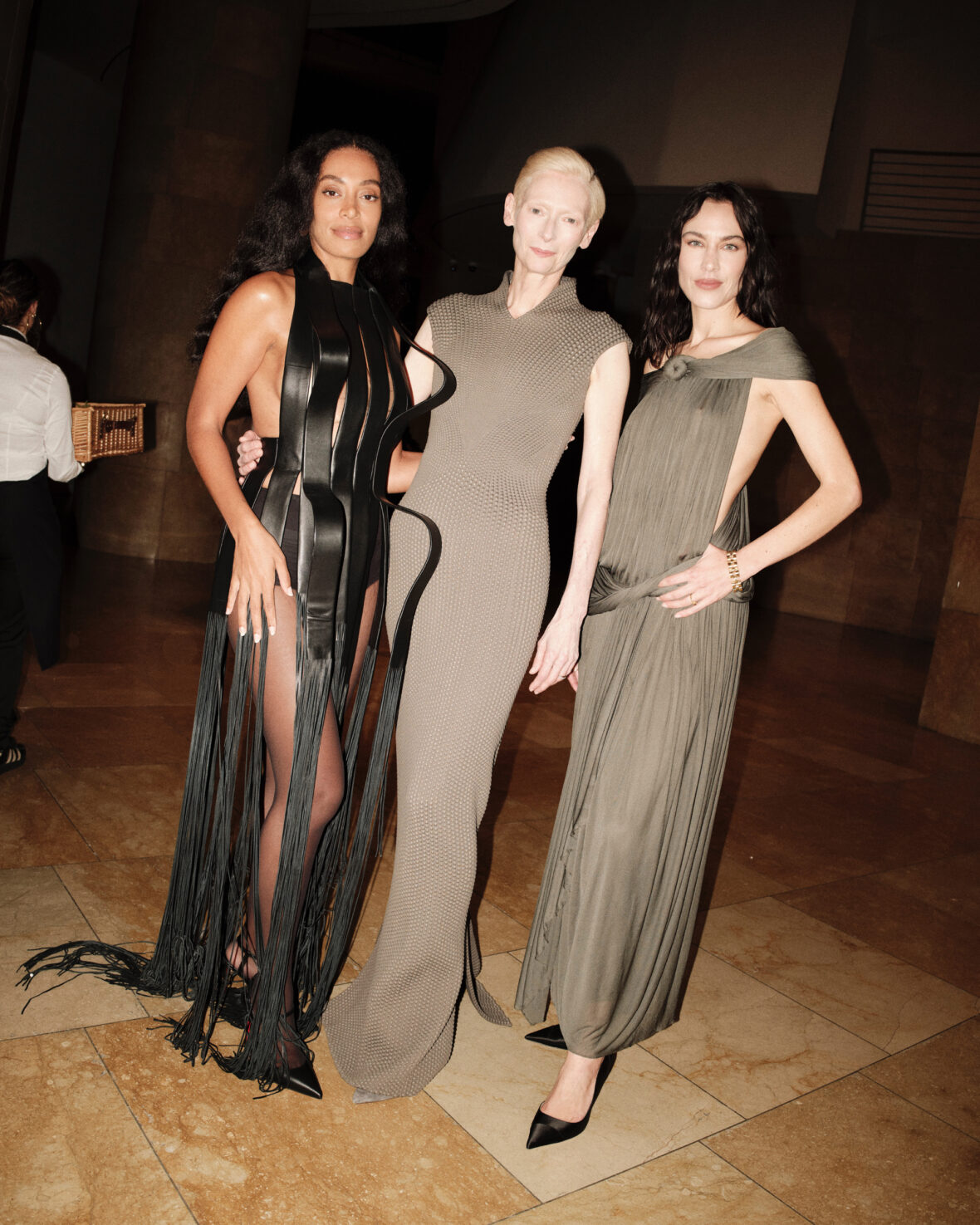 Celebridades participam de evento Dom Perignon