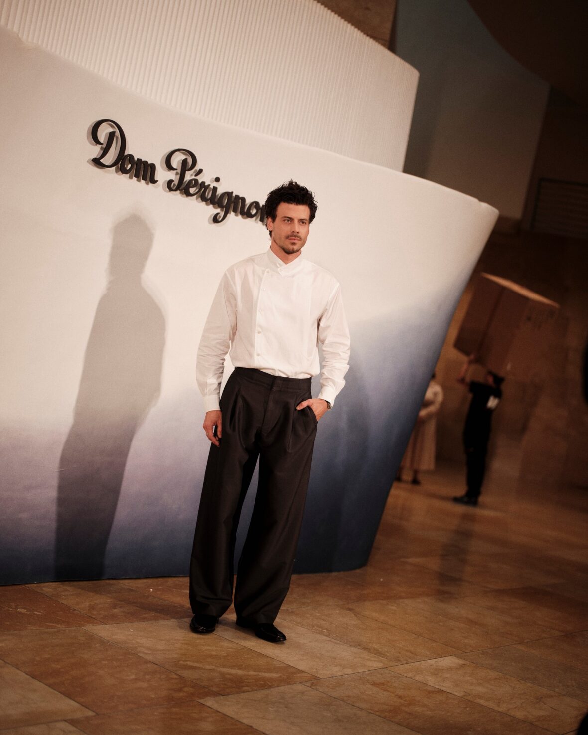 Celebridades participam de evento Dom Perignon