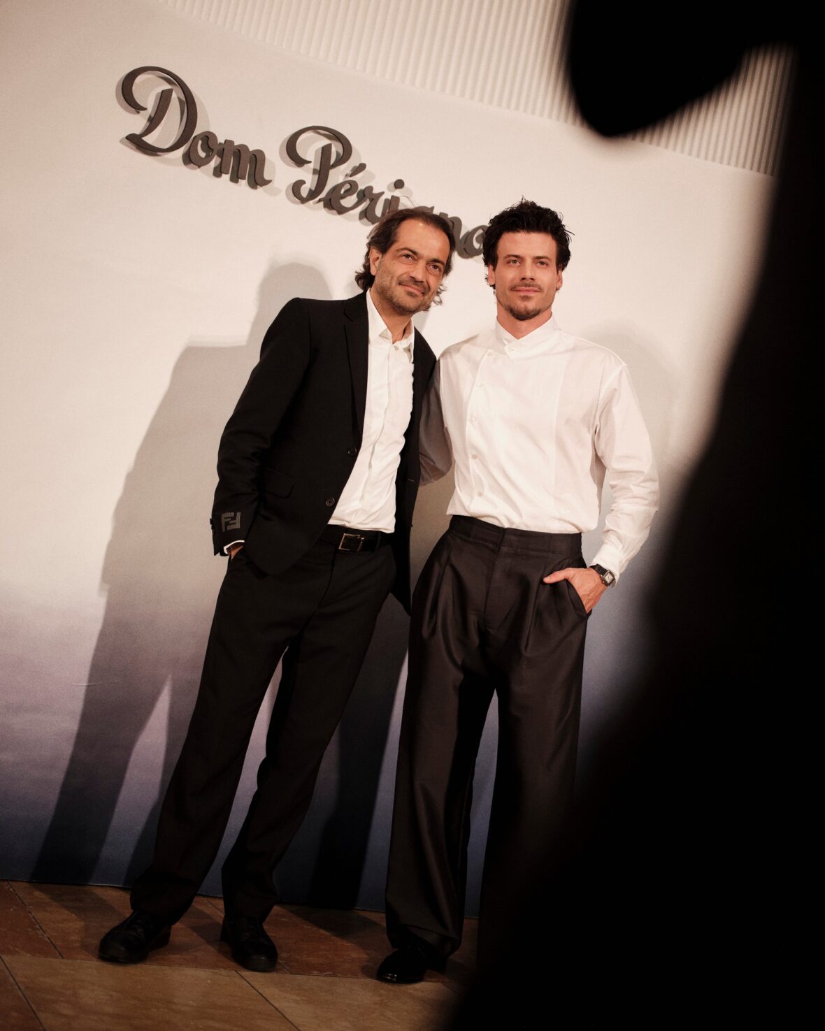 Celebridades participam de evento Dom Perignon