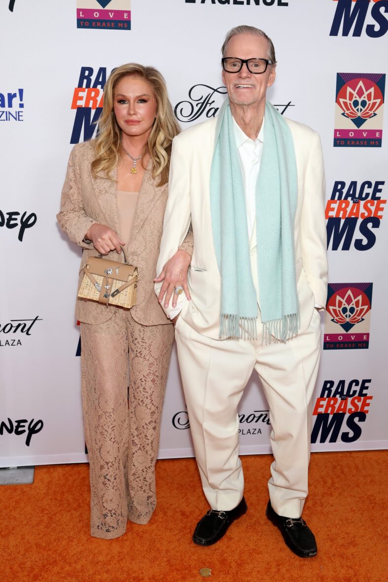 Kathy e Rick Hilton na Race to Erase MS Gala