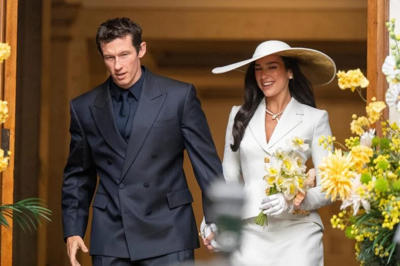 Callum Turner e Dua Lipa se casam novamente na Sicília