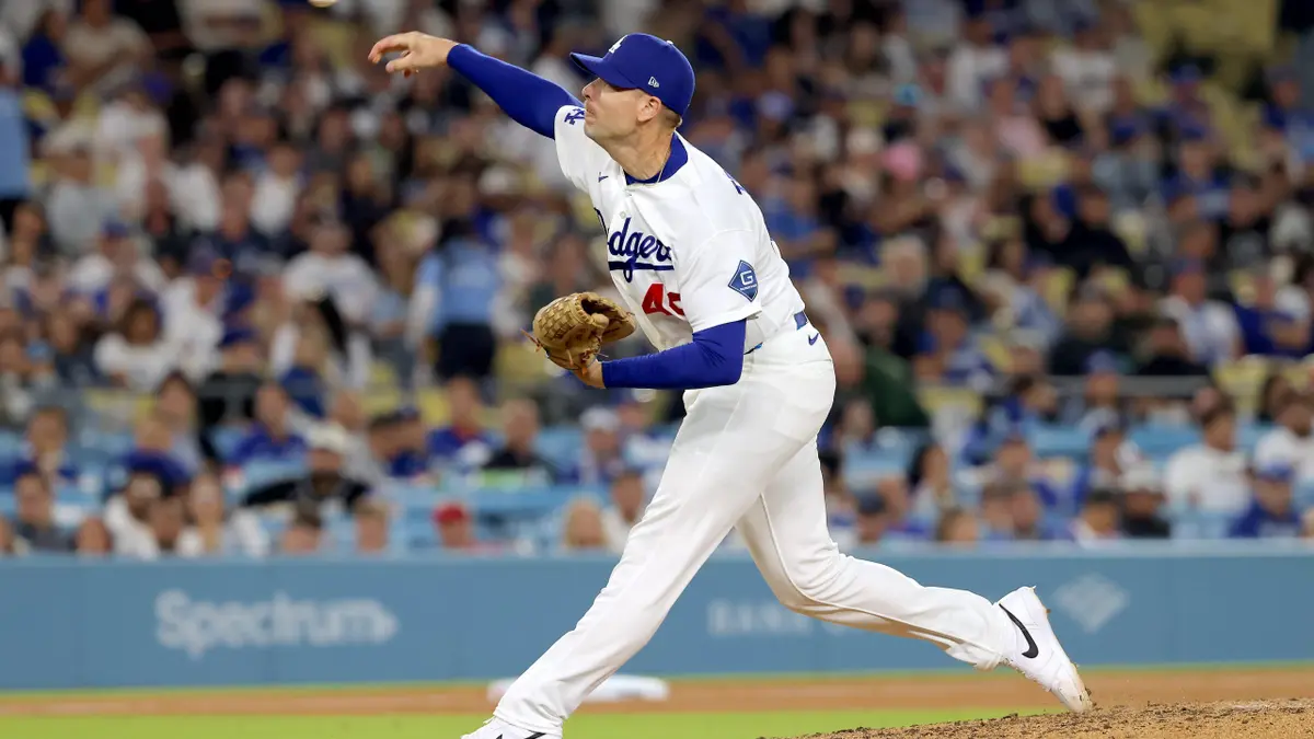 Blake Treinen pitching for the Los Angeles Dodgers at Dodger Stadium
