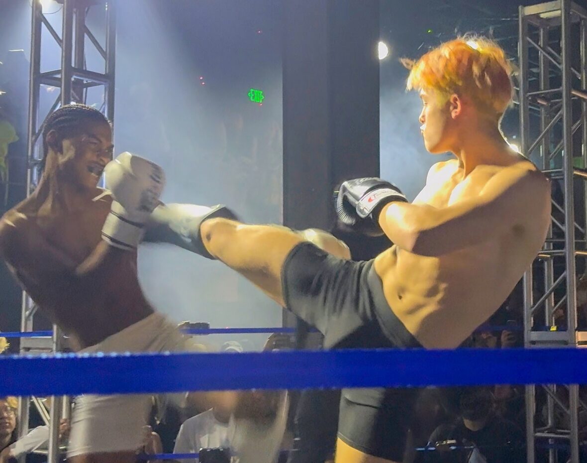 Knox Jolie Pitt em uma luta de Muay Thai