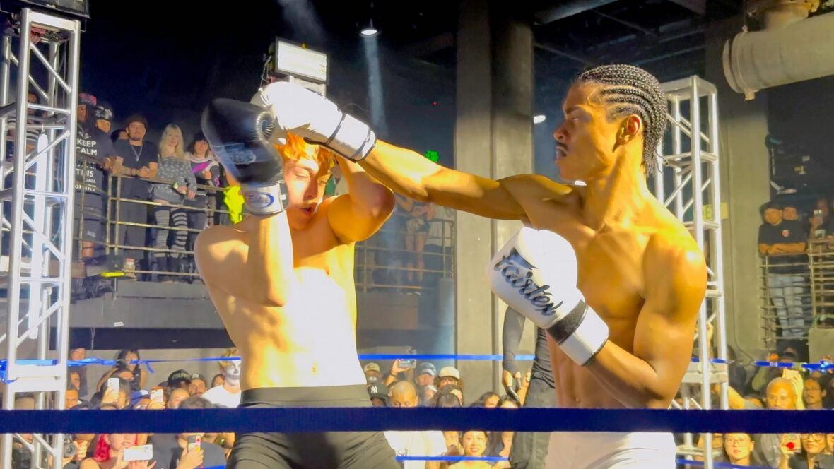 Knox Jolie Pitt em uma luta de Muay Thai