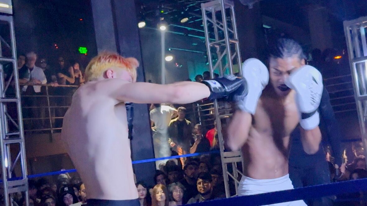 Knox Jolie Pitt em uma luta de Muay Thai