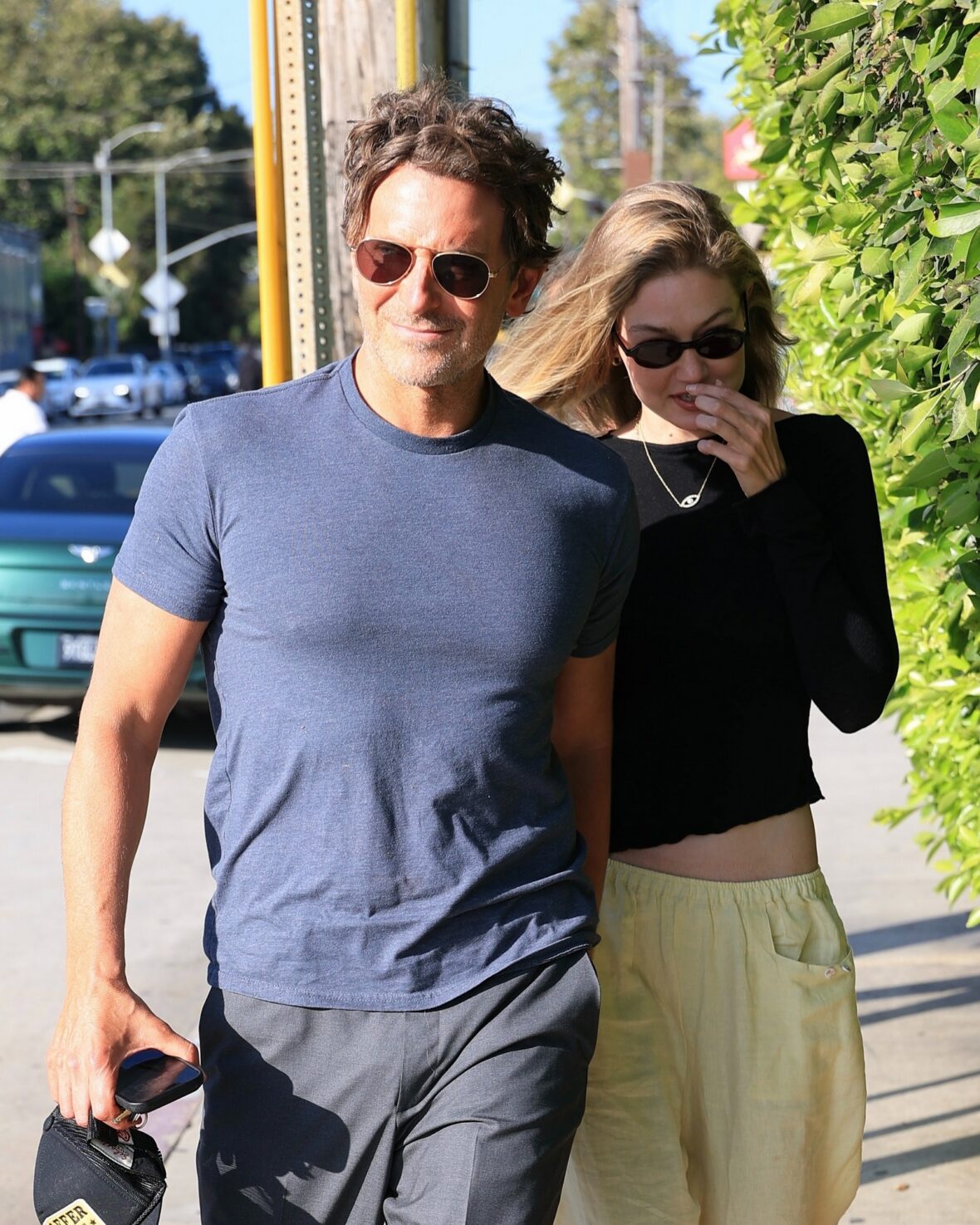 Bradley Cooper e Gigi Hadid namoram fotos noturnas