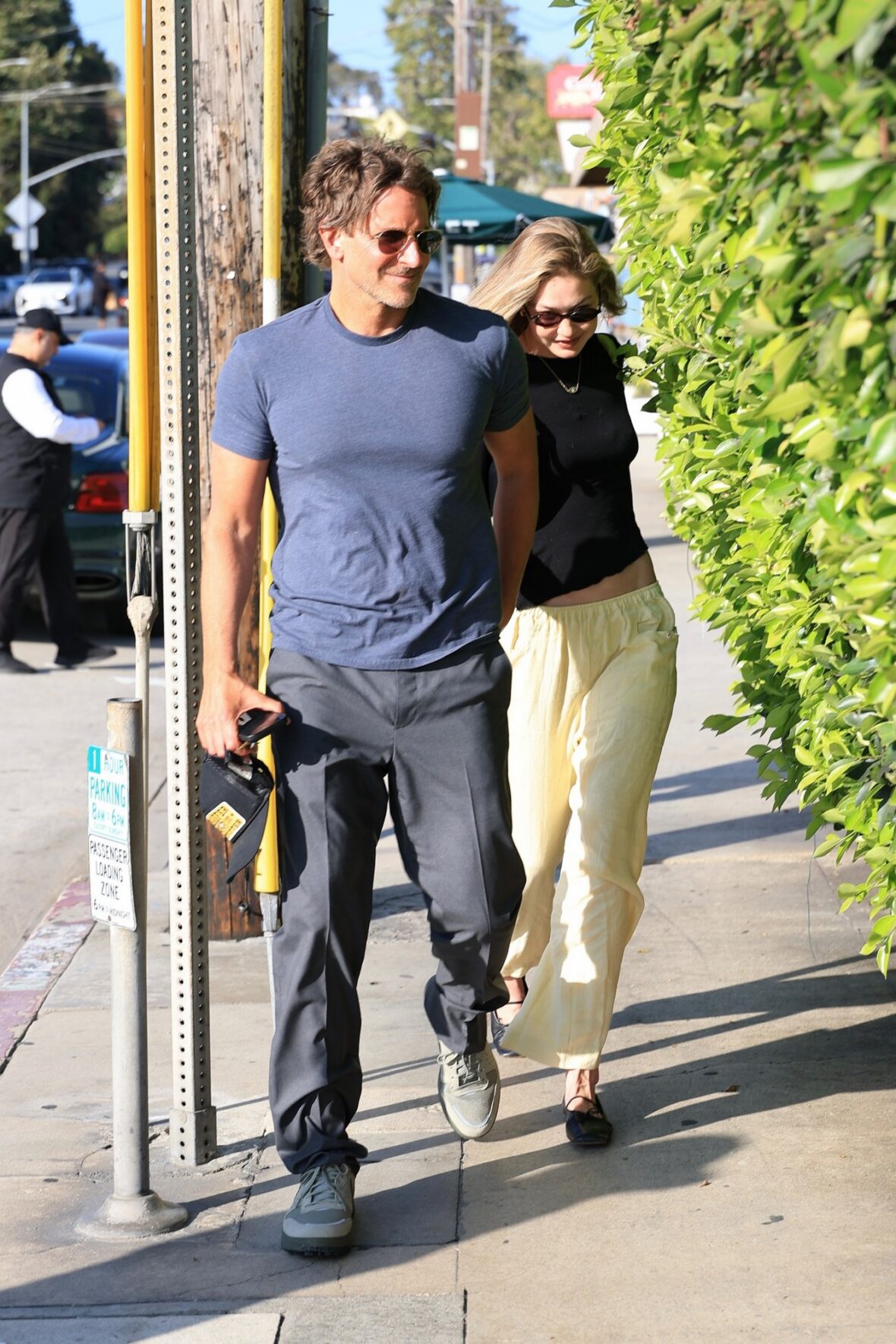 Bradley Cooper e Gigi Hadid namoram fotos noturnas
