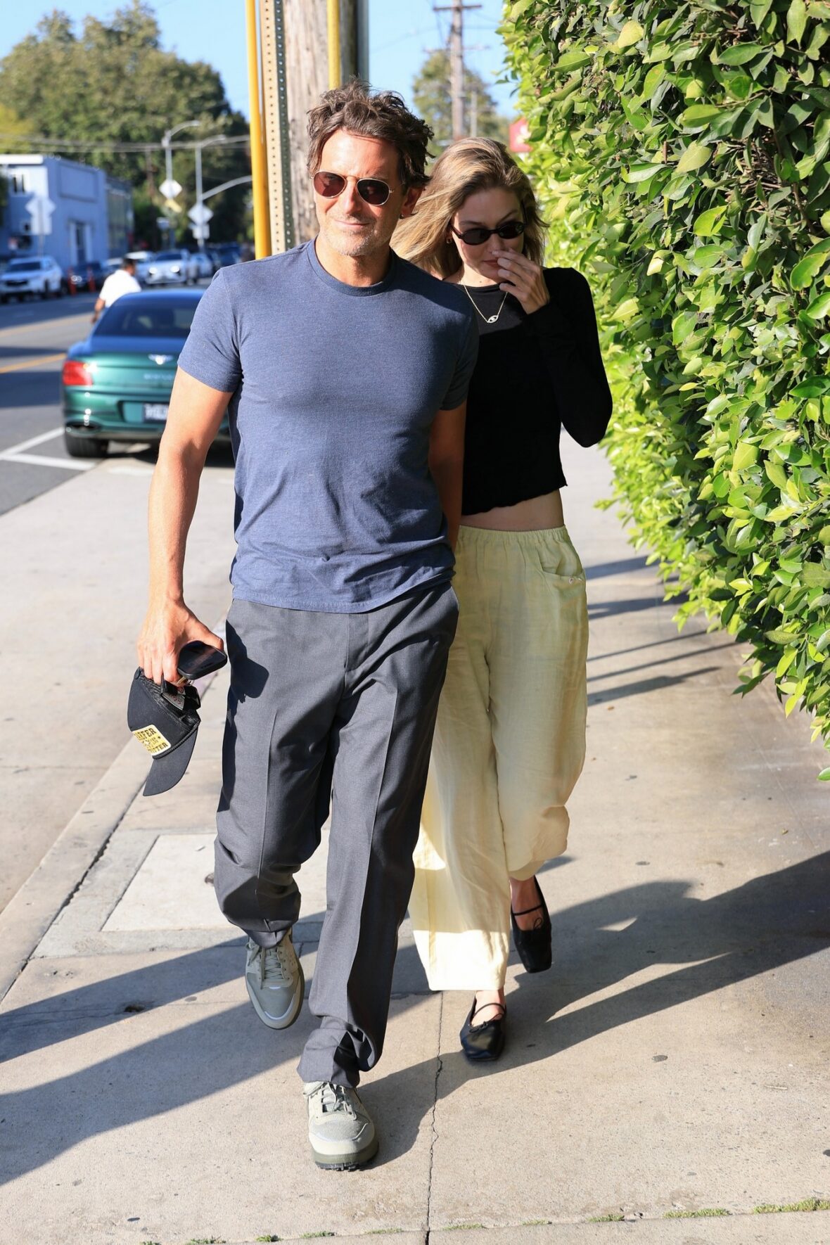 Bradley Cooper e Gigi Hadid namoram fotos noturnas