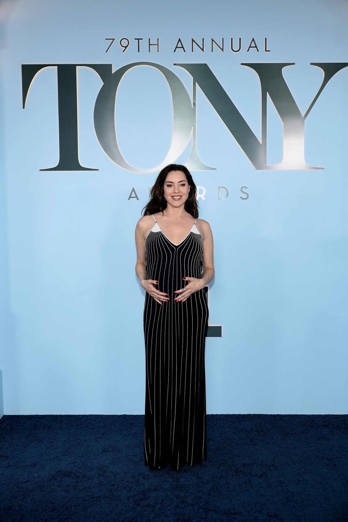 Aubrey Plaza e Christopher Abbott no Tonys