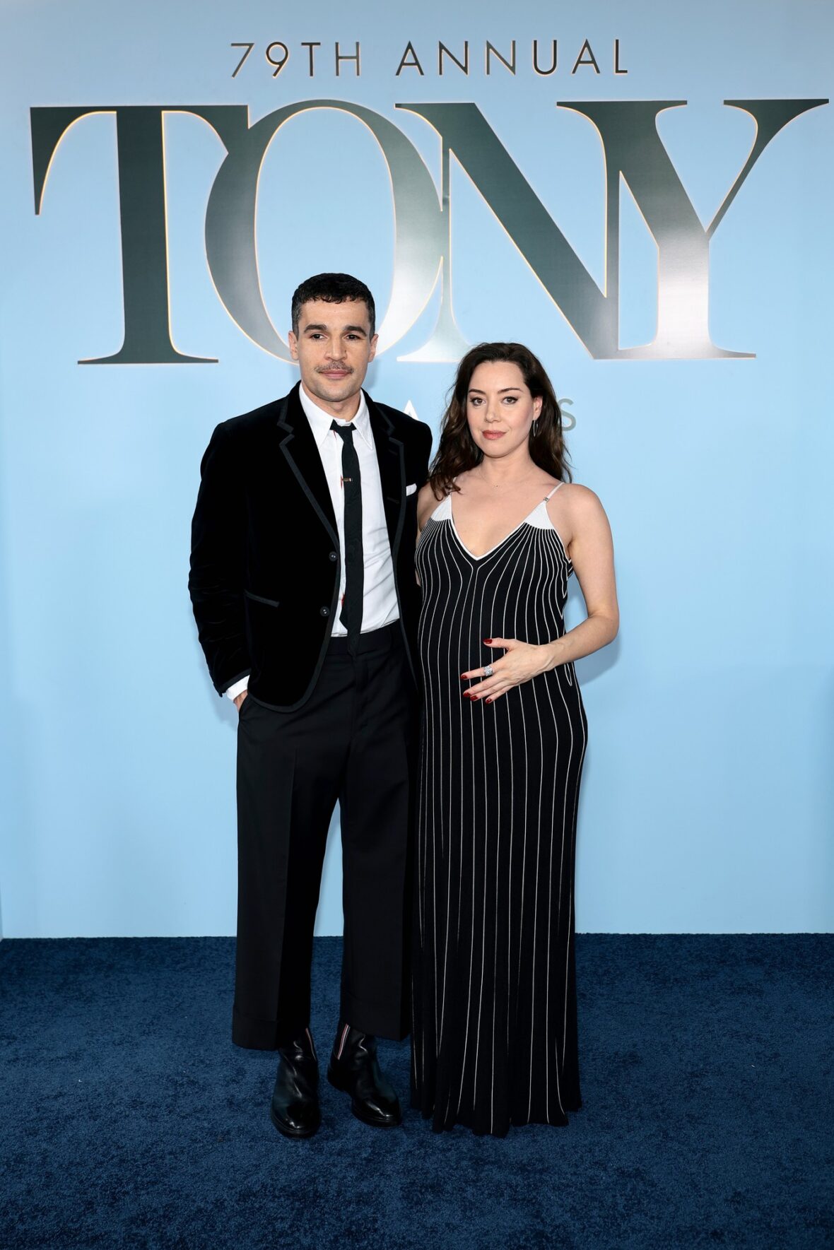 Aubrey Plaza e Christopher Abbott no Tonys