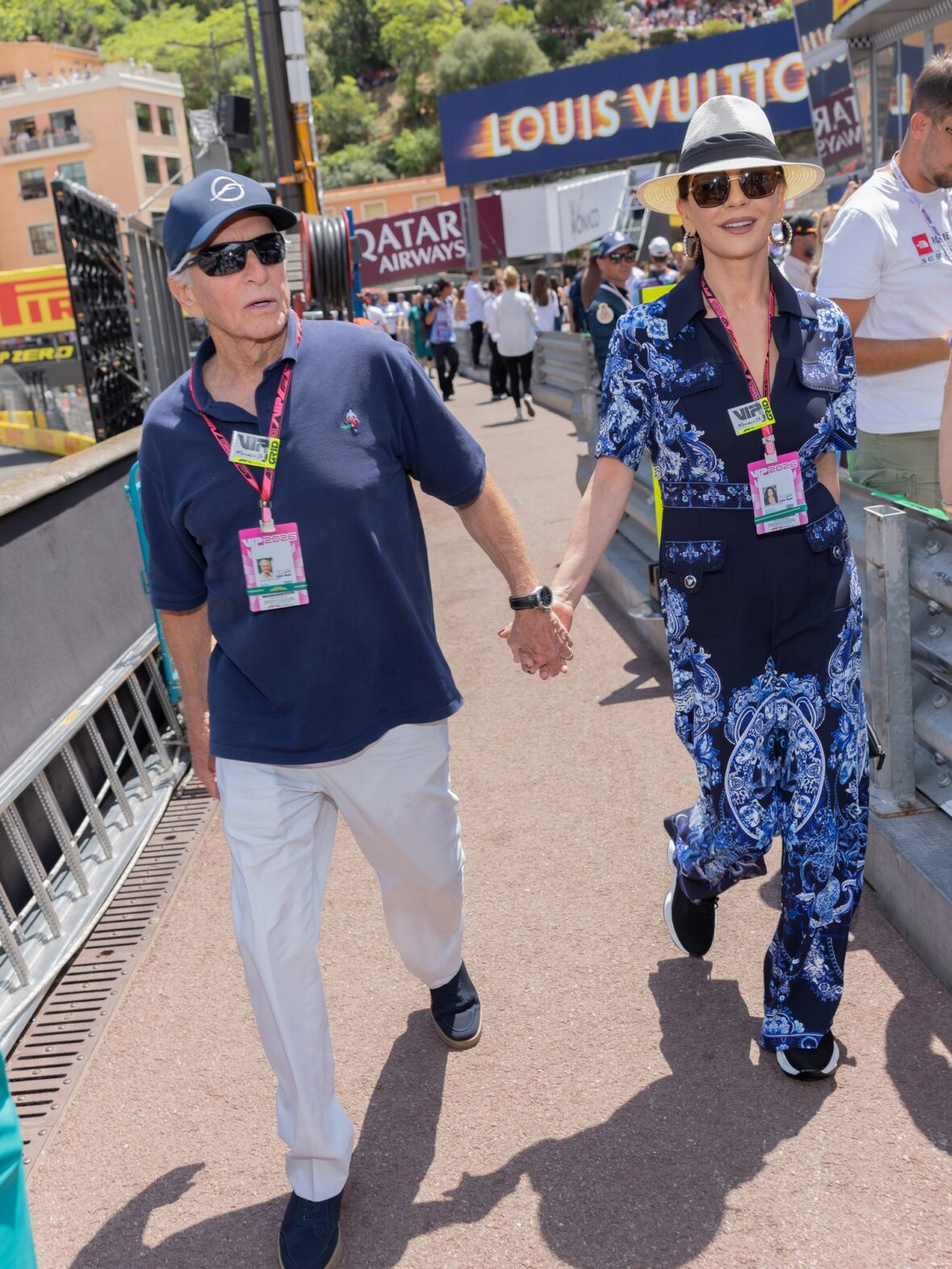 Michael Douglas e Catherine Zeta-Jones participam do Grande Prêmio de F1 de Mônaco