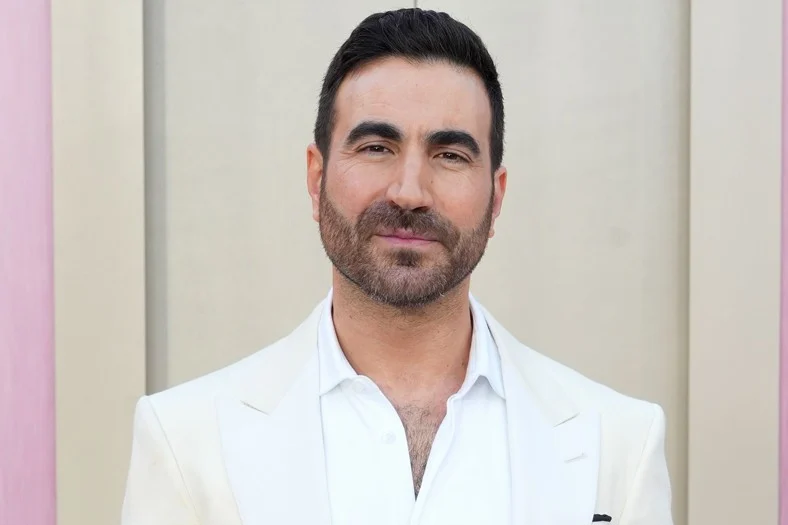 Brett Goldstein estrela em Escoltado