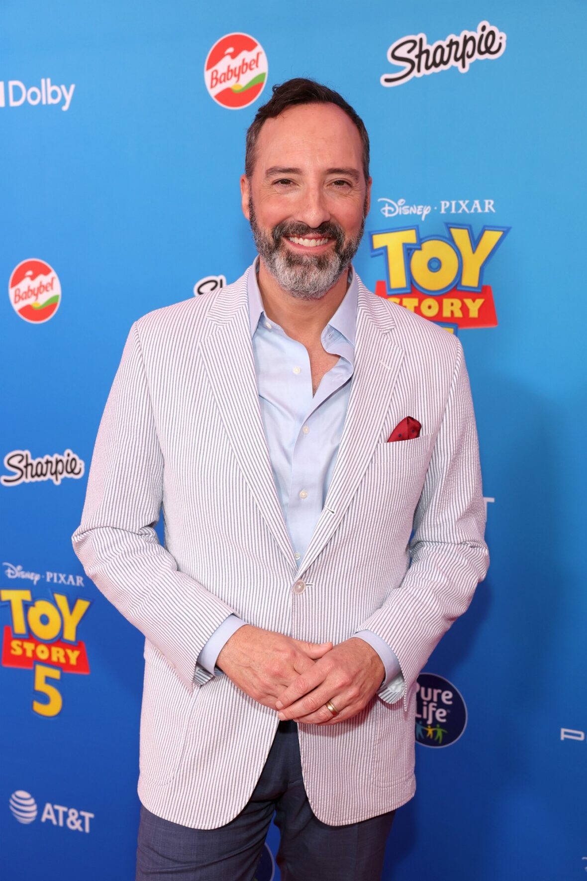 Tony Hale na estreia de Toy Story 5 em Los Angeles