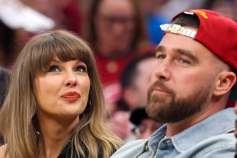 Travis Kelce não está no jogo dos Knicks