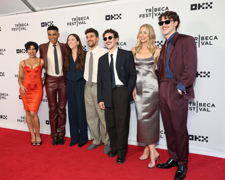 Elenco e criadores adultos no Tribeca Film Festival
