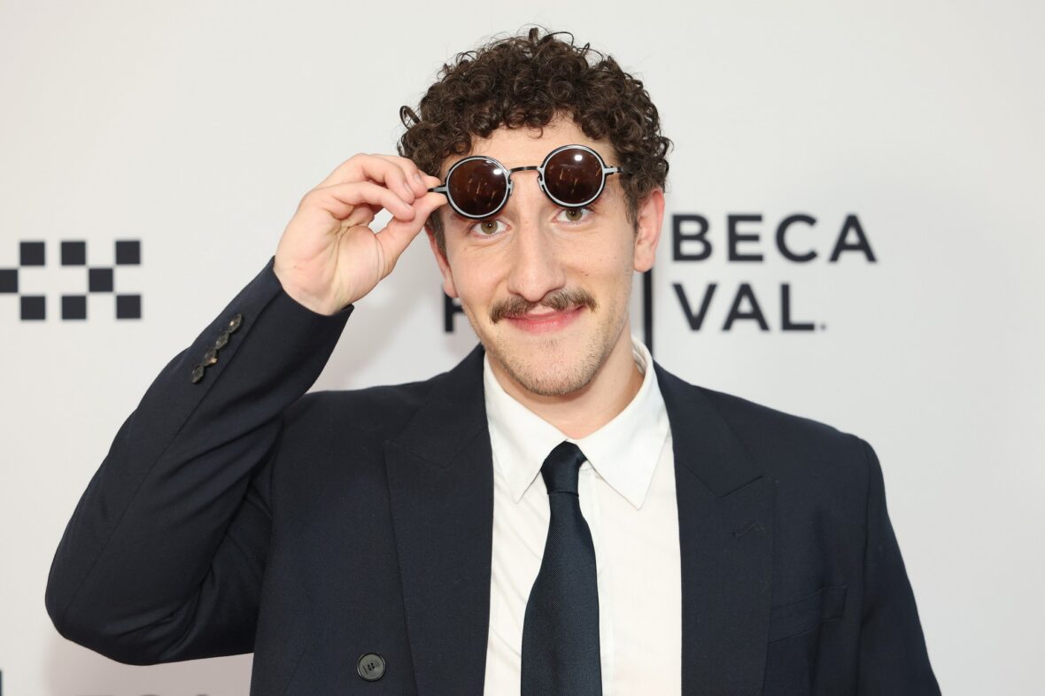 Malik Elassal na estreia de Adultos durante o Tribeca Film Festival