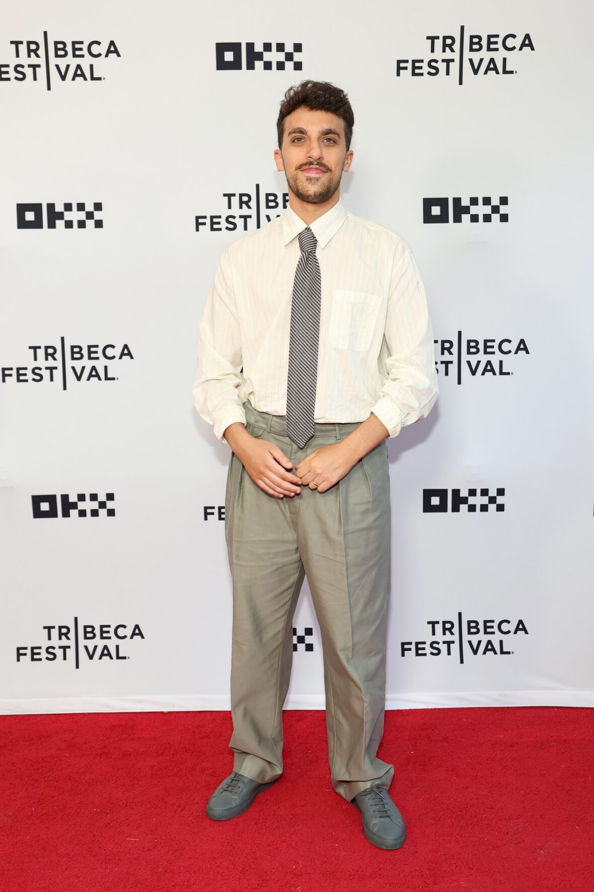 Ben Kronengold na estreia de Adultos durante o Tribeca Film Festival
