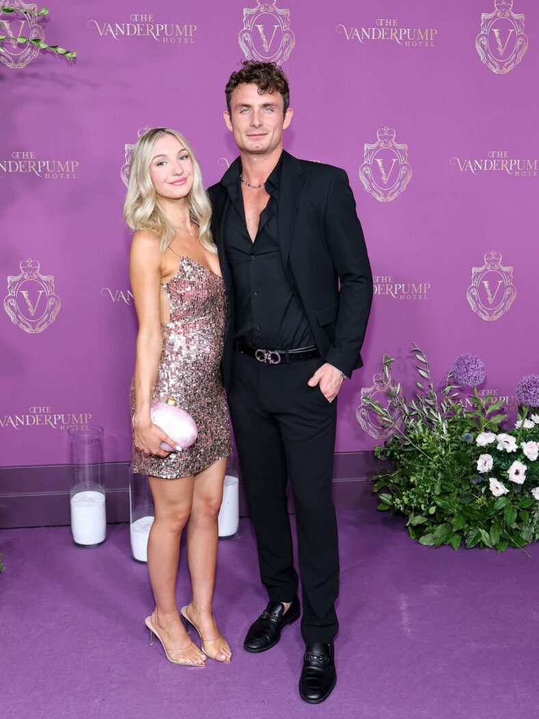 James Kennedy e Jordan Meyers na inauguração do Vanderpump Hotel