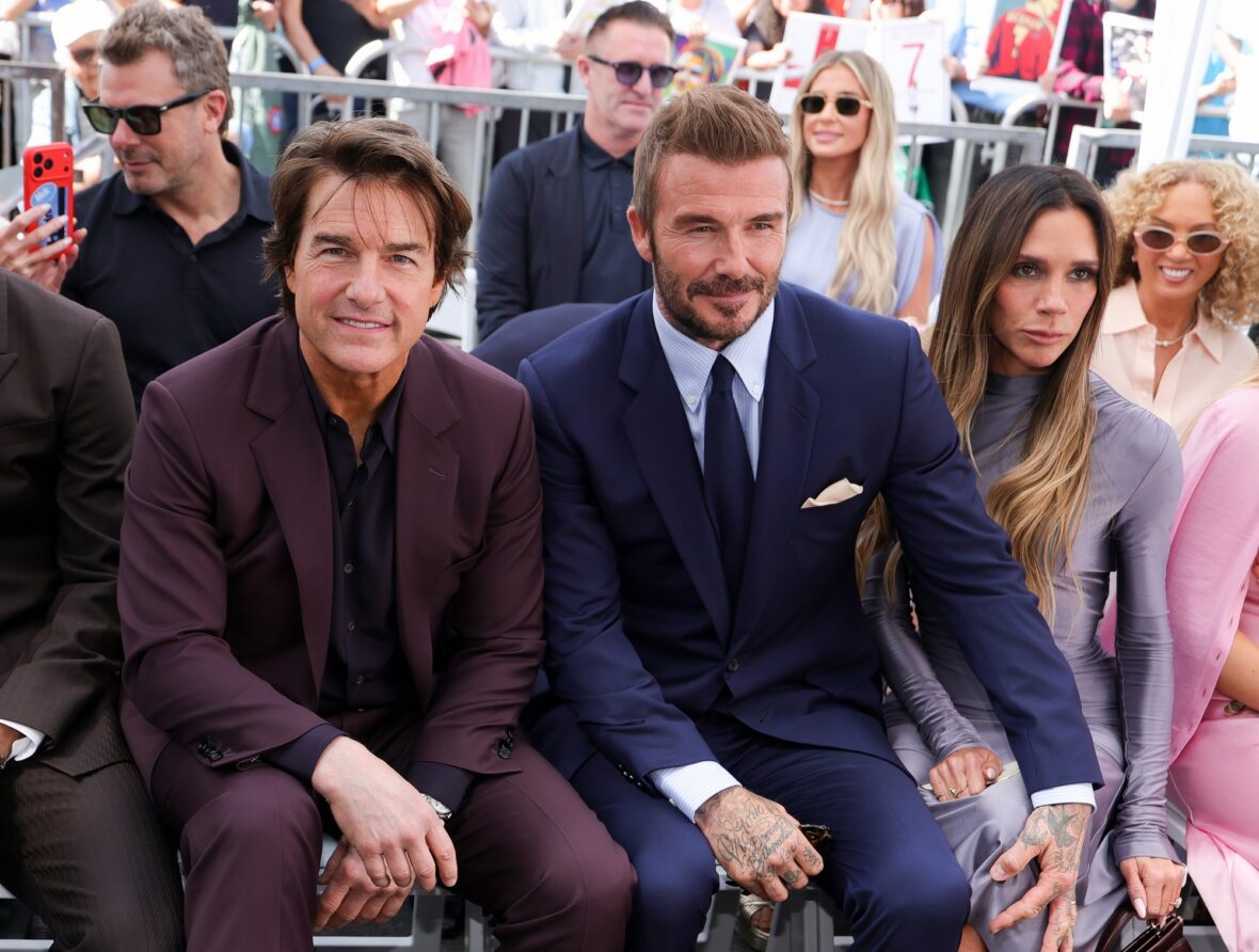 Tom Cruise com os Beckhams na cerimônia da estrela de David Beckham