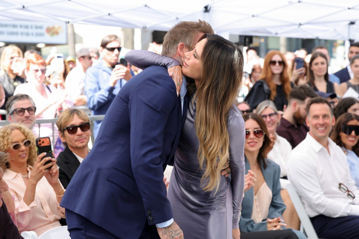 David Beckham abraça Victoria Beckham em sua cerimônia de estrela