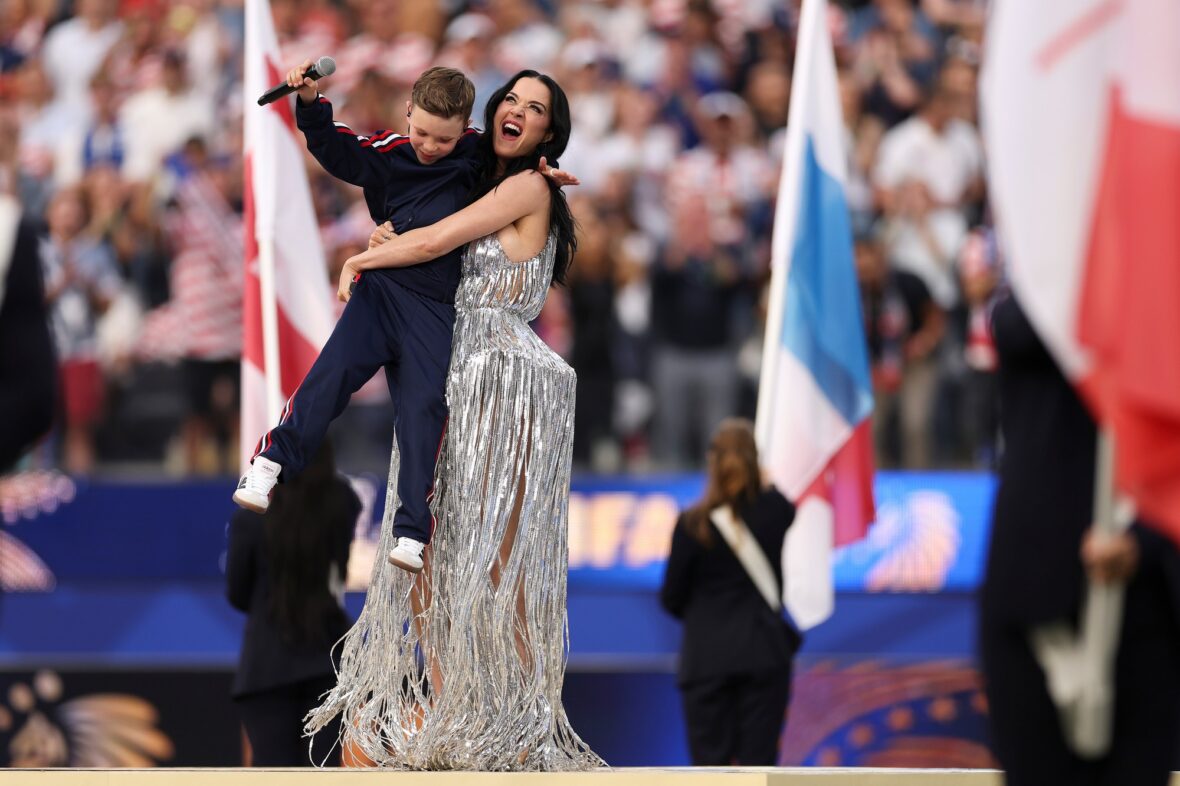 Katy Perry se apresenta na Copa do Mundo de 2026