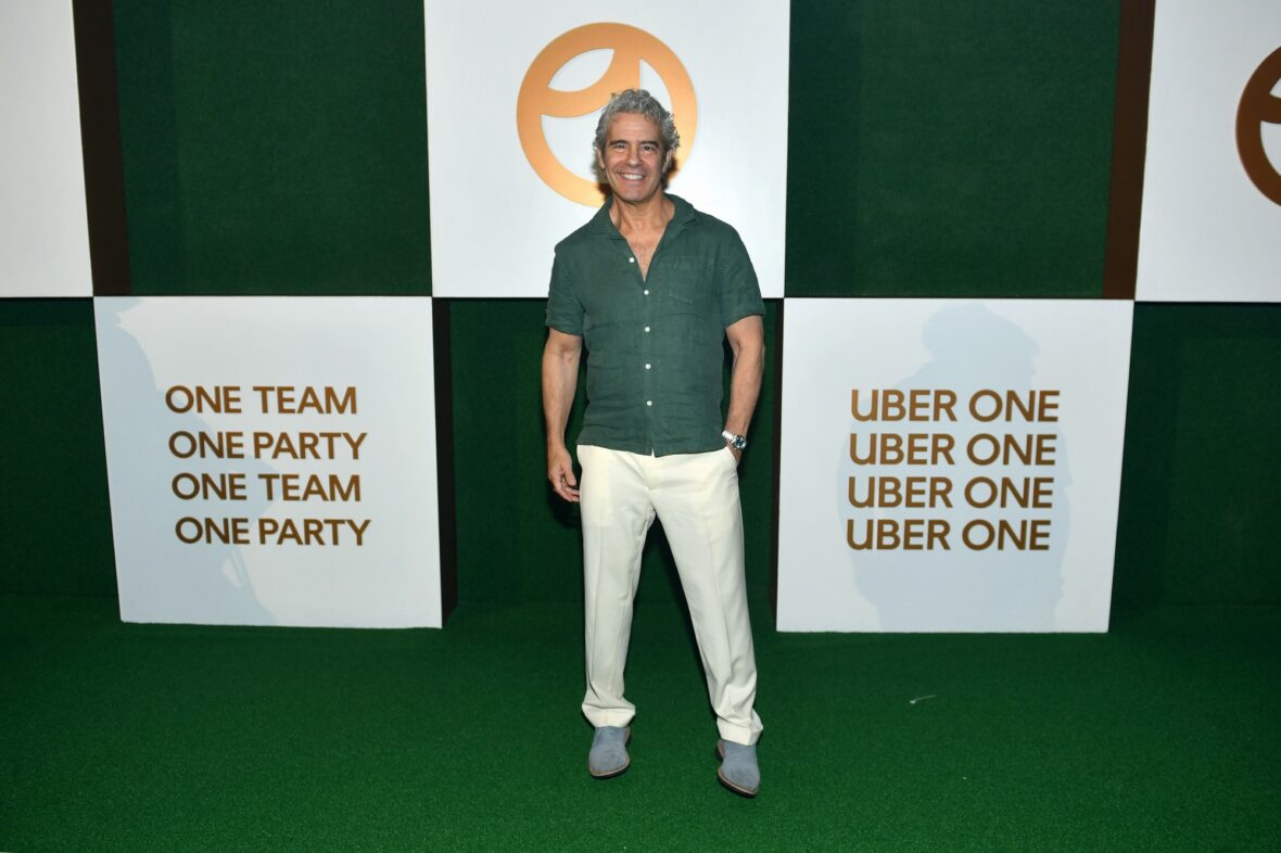 Andy Cohen participa da The One Party de Uber