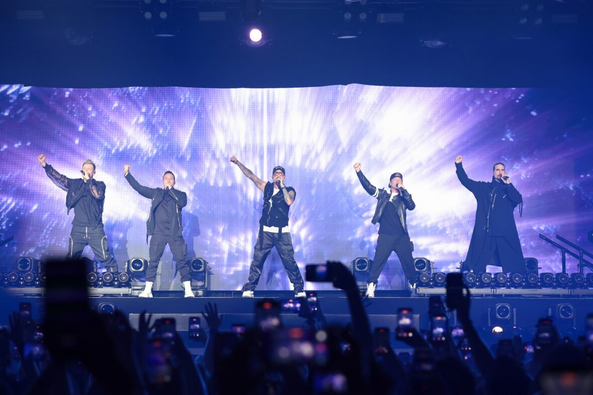 Nick Carter, Howie Dorough, AJ McLean, Brian Littrell e Kevin Richardson dos Backstreet Boys se apresentam durante The One Party by Uber