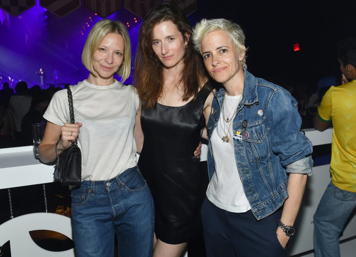 Annabelle Dexter-Jones, Grace Gummer e Samantha Ronson participam da The One Party by Uber