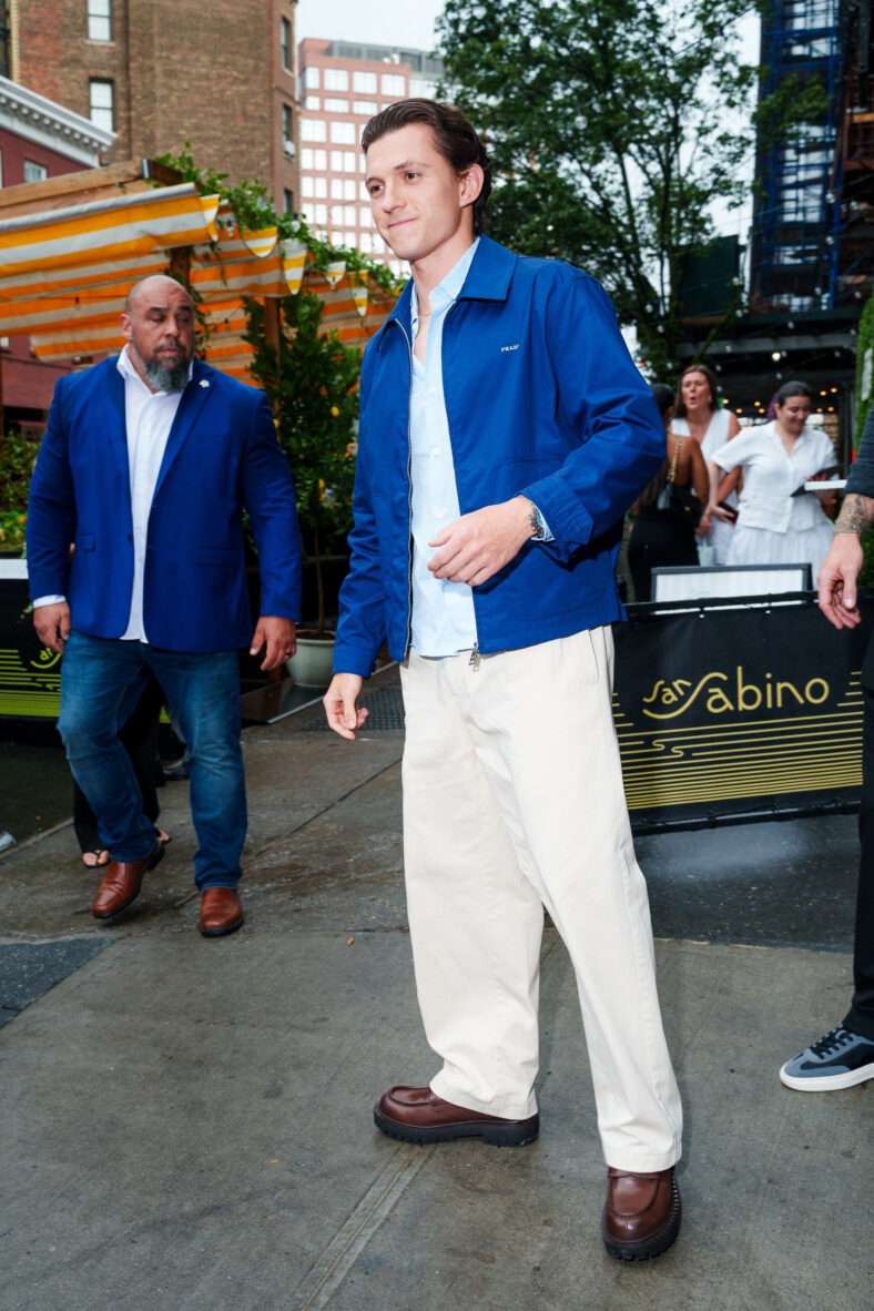 Tom Holland fora do Greenwich Hotel