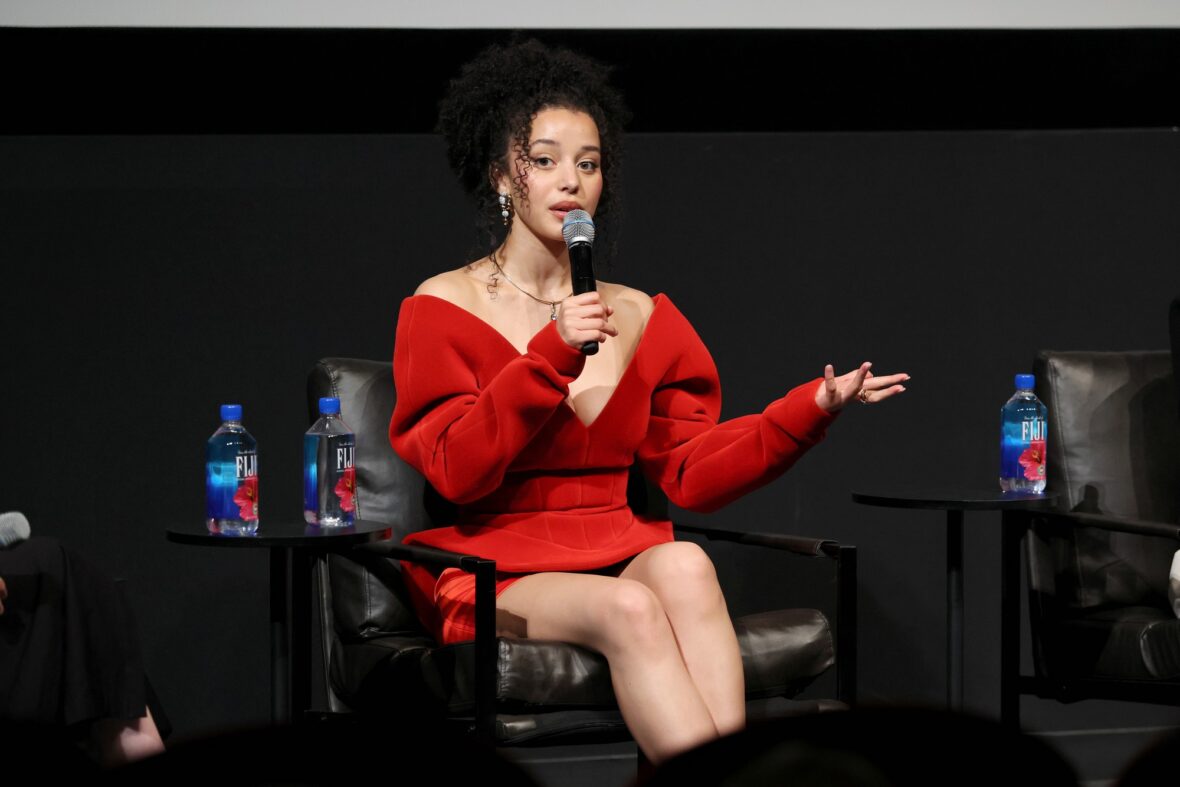 Chase Infiniti participa de Vulture: The Testaments/The Handmaid's Tale durante o Festival Tribeca de 2026