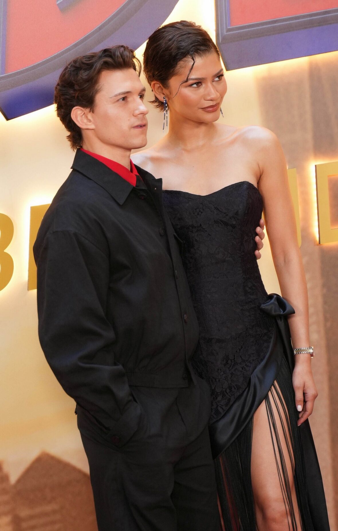 Tom Holland e Zendaya na sessão fotográfica do Novo Dia do Homem-Aranha em Madrid