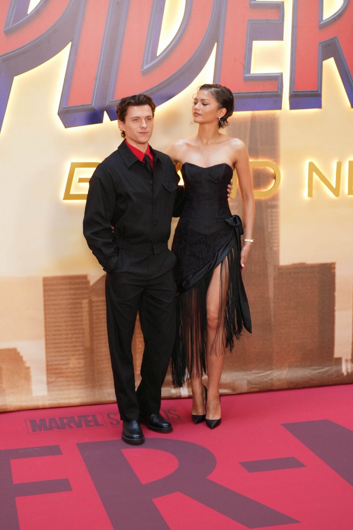 Tom Holland e Zendaya na sessão fotográfica do Novo Dia do Homem-Aranha em Madrid