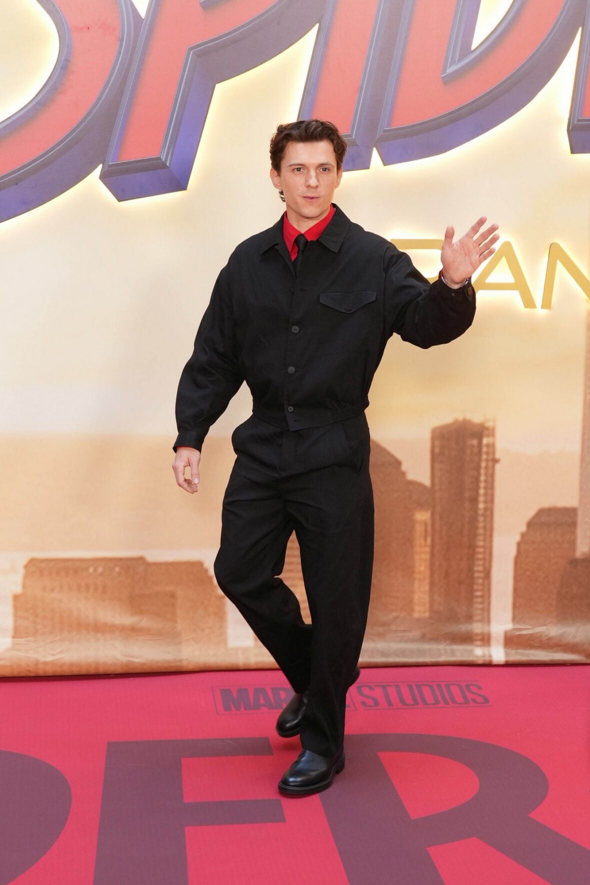 Tom Holland na sessão fotográfica do Novo Dia do Homem-Aranha em Madrid