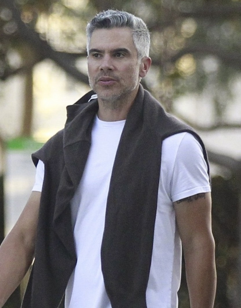 Cash Warren Seanna Pereira faz compras em Beverly Hills