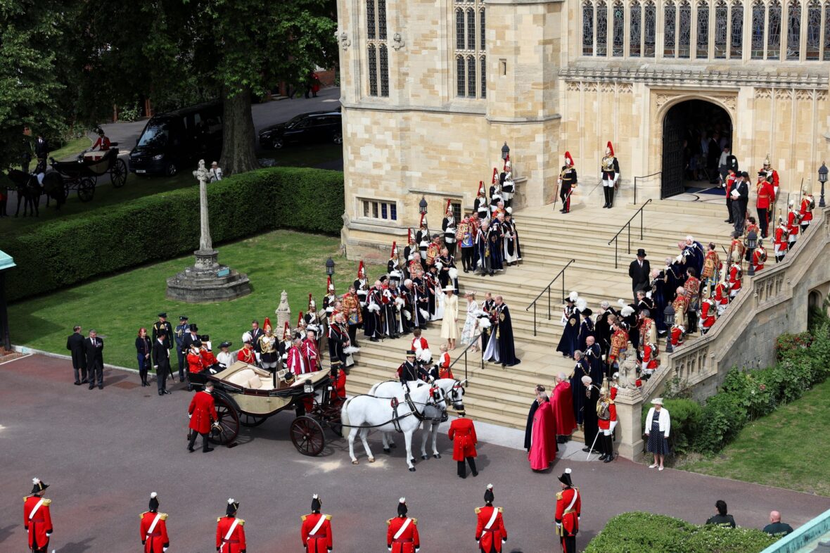 A realeza britânica participa do serviço da Ordem da Jarreteira de 2026 no Castelo de Windsor