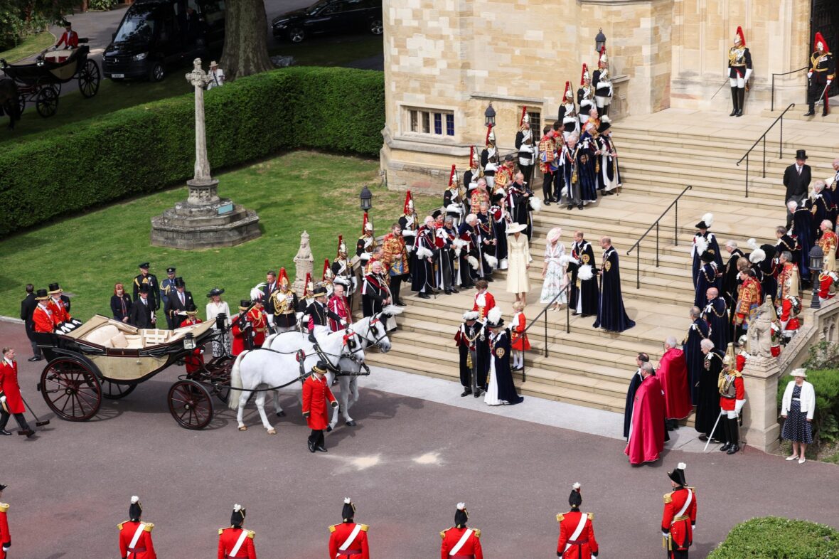 A realeza britânica participa do serviço da Ordem da Jarreteira de 2026 no Castelo de Windsor