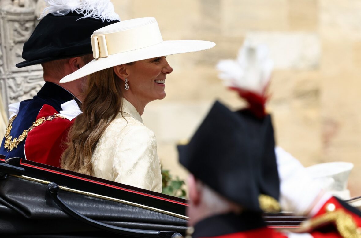 A realeza britânica participa do serviço da Ordem da Jarreteira de 2026 no Castelo de Windsor