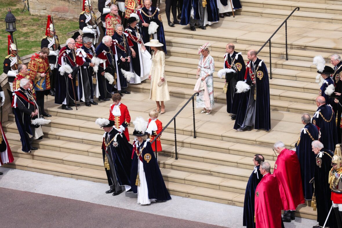 A realeza britânica participa do serviço da Ordem da Jarreteira de 2026 no Castelo de Windsor