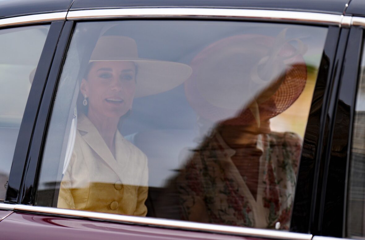 A realeza britânica participa do serviço da Ordem da Jarreteira de 2026 no Castelo de Windsor