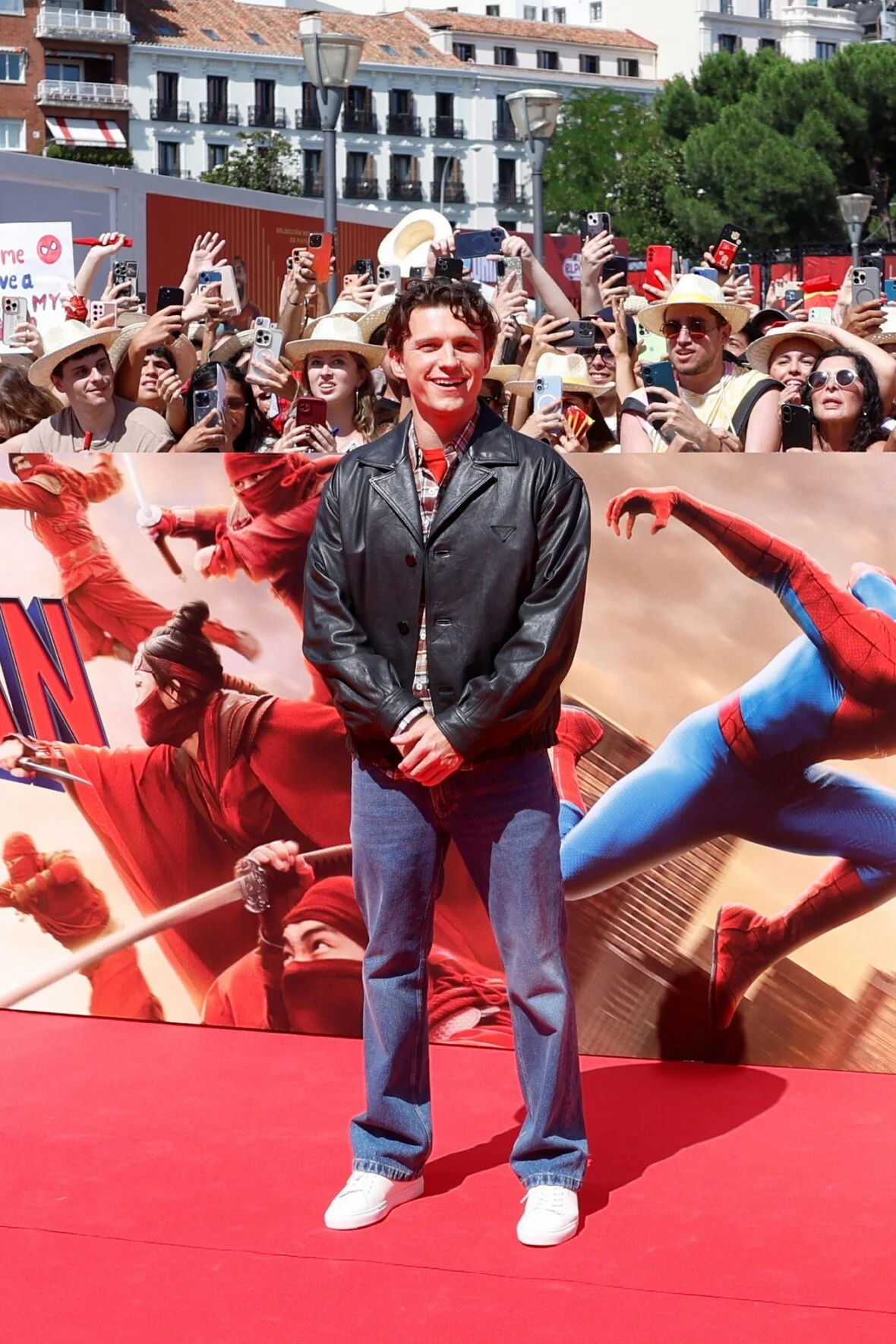 Tom Holland na comemoração do lançamento da Copa do Mundo da Seleção Espanhola de Futebol