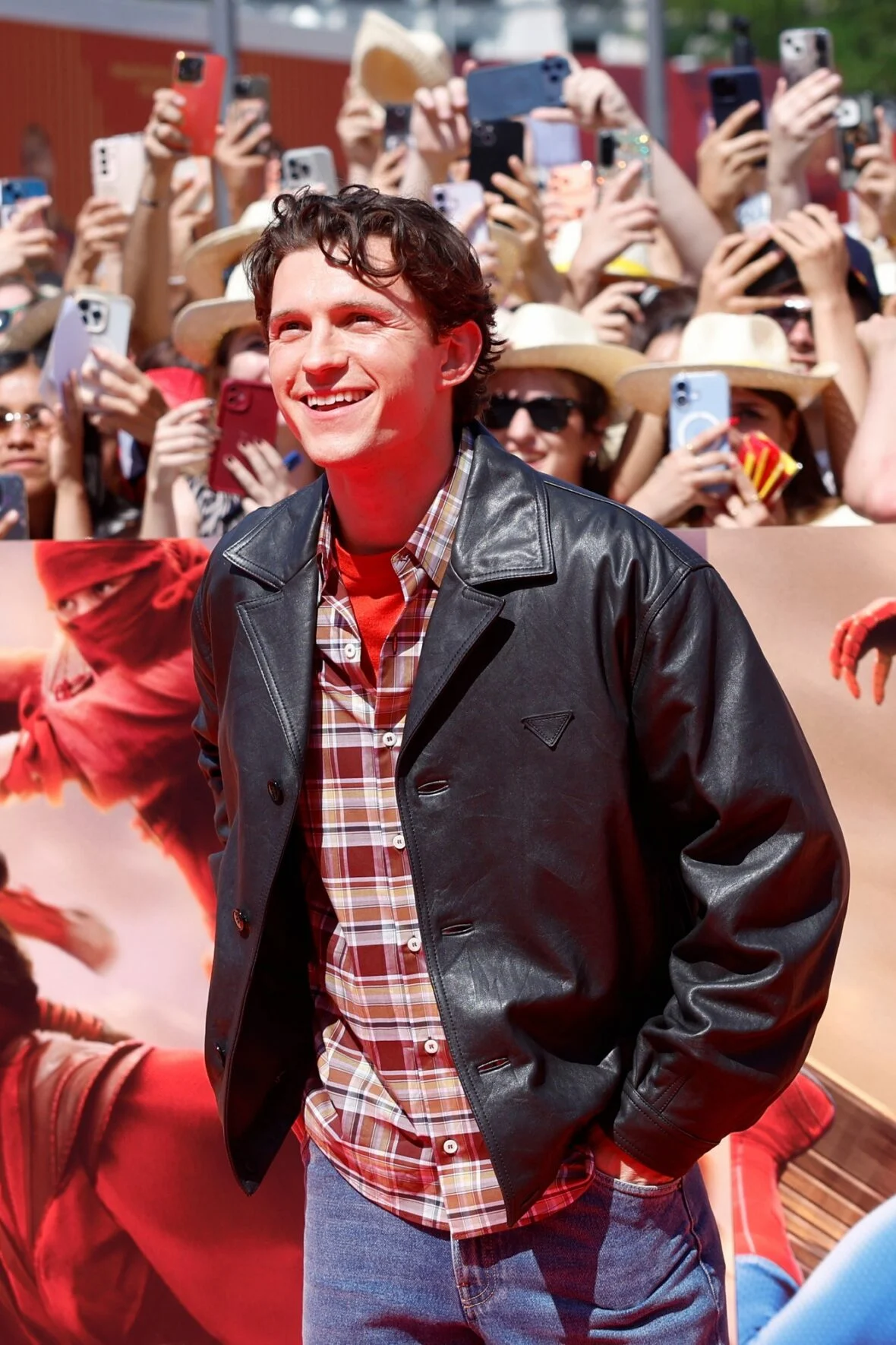 Tom Holland na comemoração do lançamento da Copa do Mundo da Seleção Espanhola de Futebol