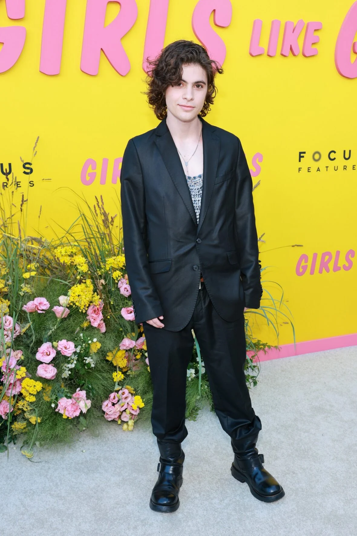 Hunter Dillon na estreia de Girls Like Girls