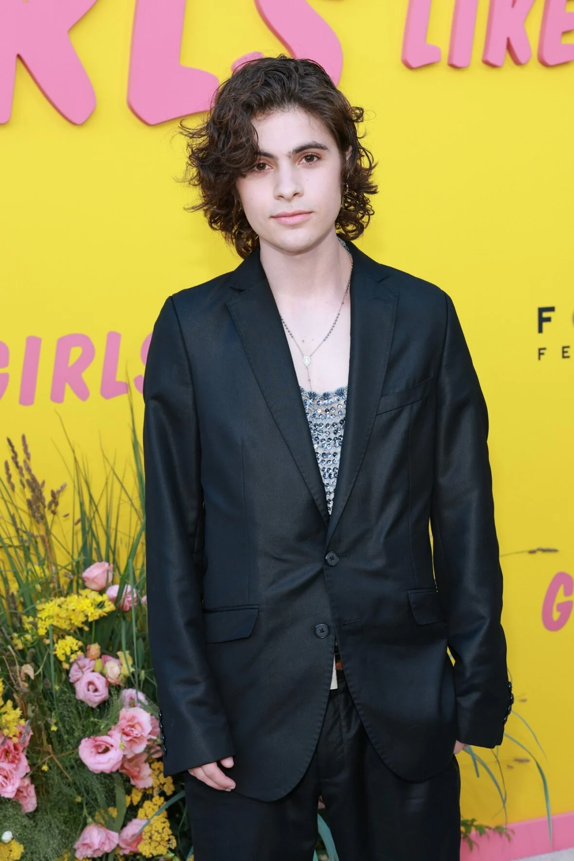 Hunter Dillon na estreia de Girls Like Girls