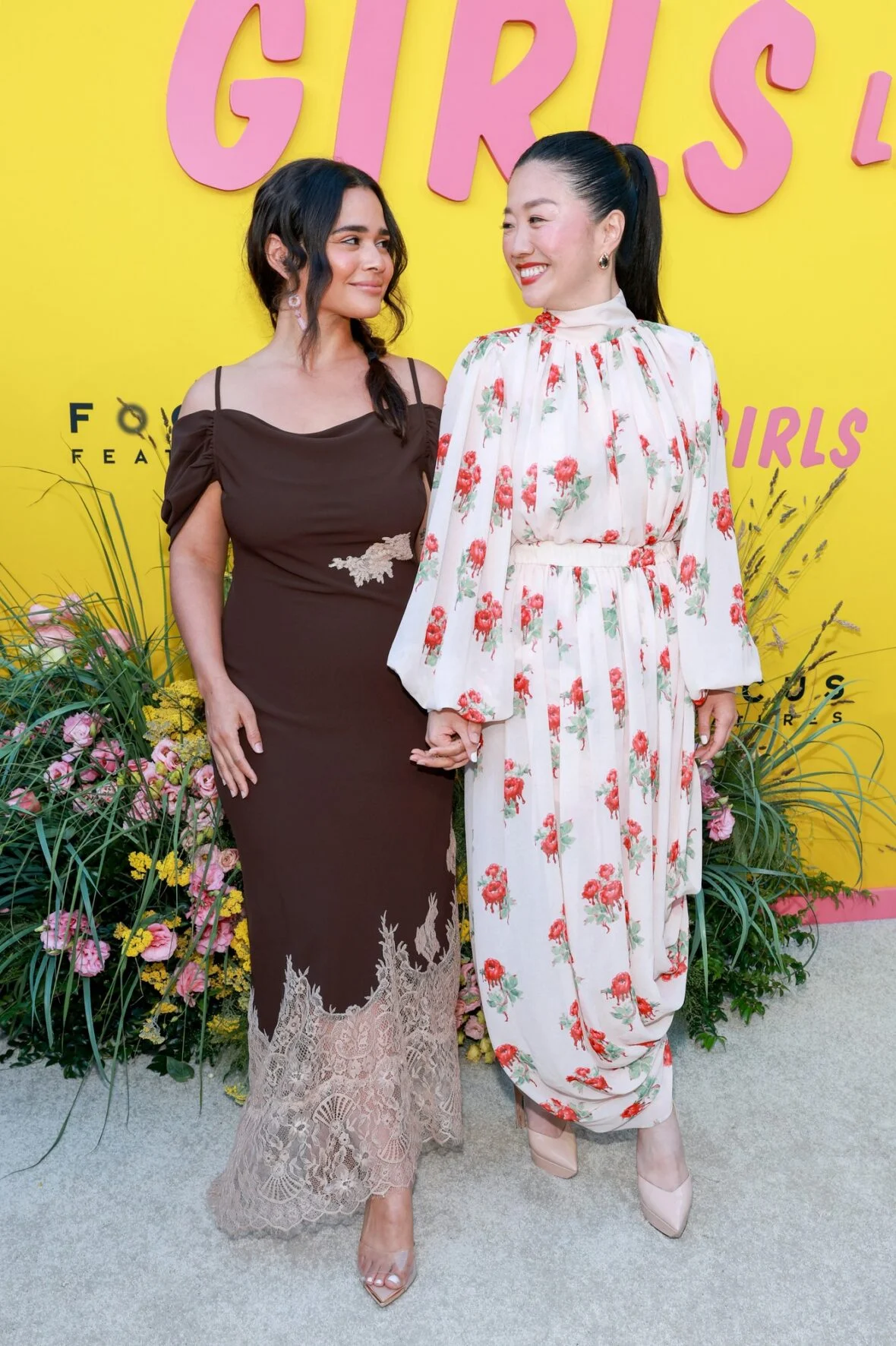 Marisela Zumbado e Sherry Cola na estreia de Girls Like Girls