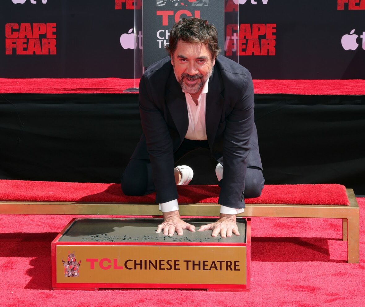 Javier Bardem em sua cerimônia de impressão de mão e pegada no TCL Chinese Theatre