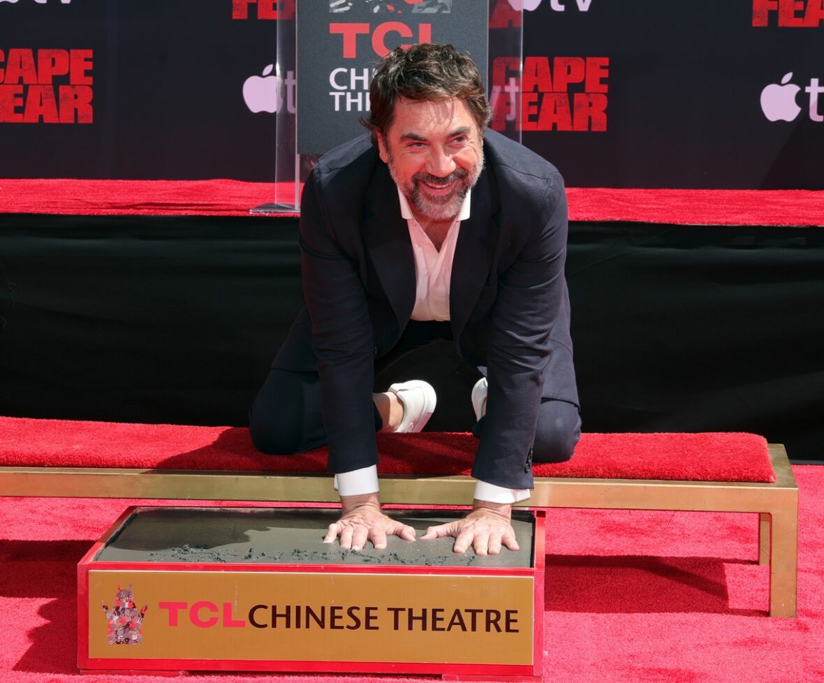 Javier Bardem em sua cerimônia de impressão de mão e pegada no TCL Chinese Theatre