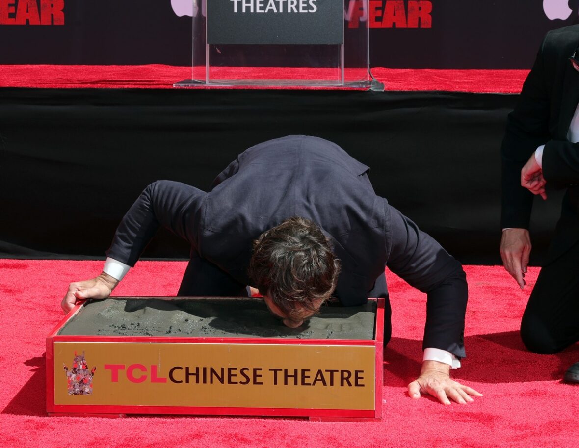 Javier Bardem em sua cerimônia de impressão de mão e pegada no TCL Chinese Theatre