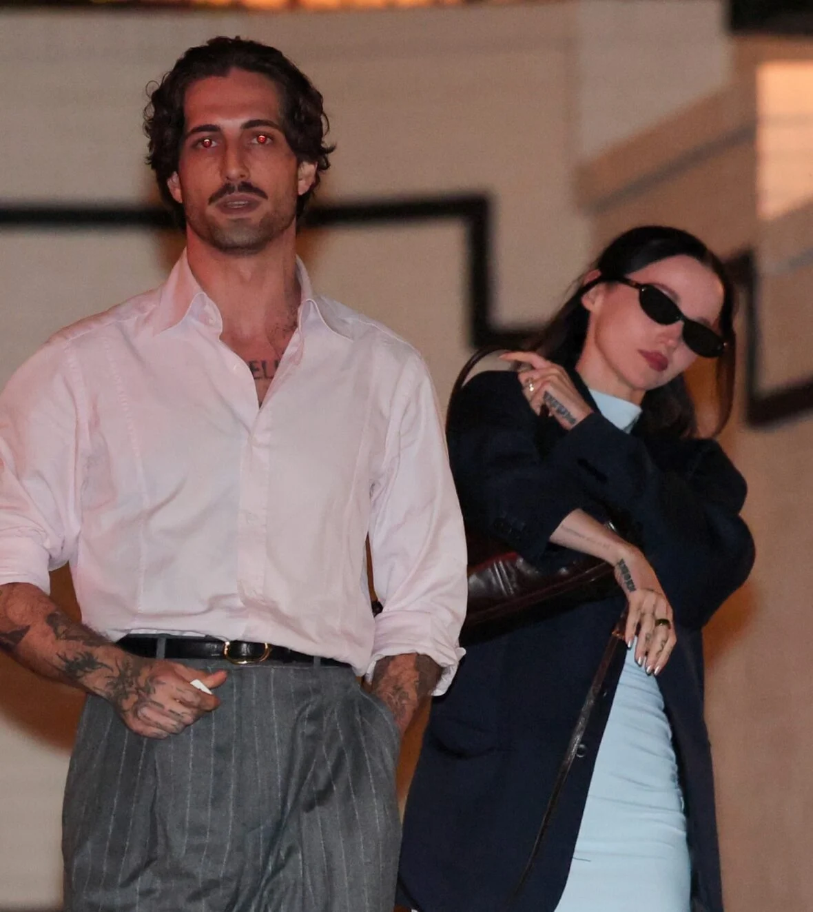 Dove Cameron e Damiano David namoram à noite em Los Angeles
